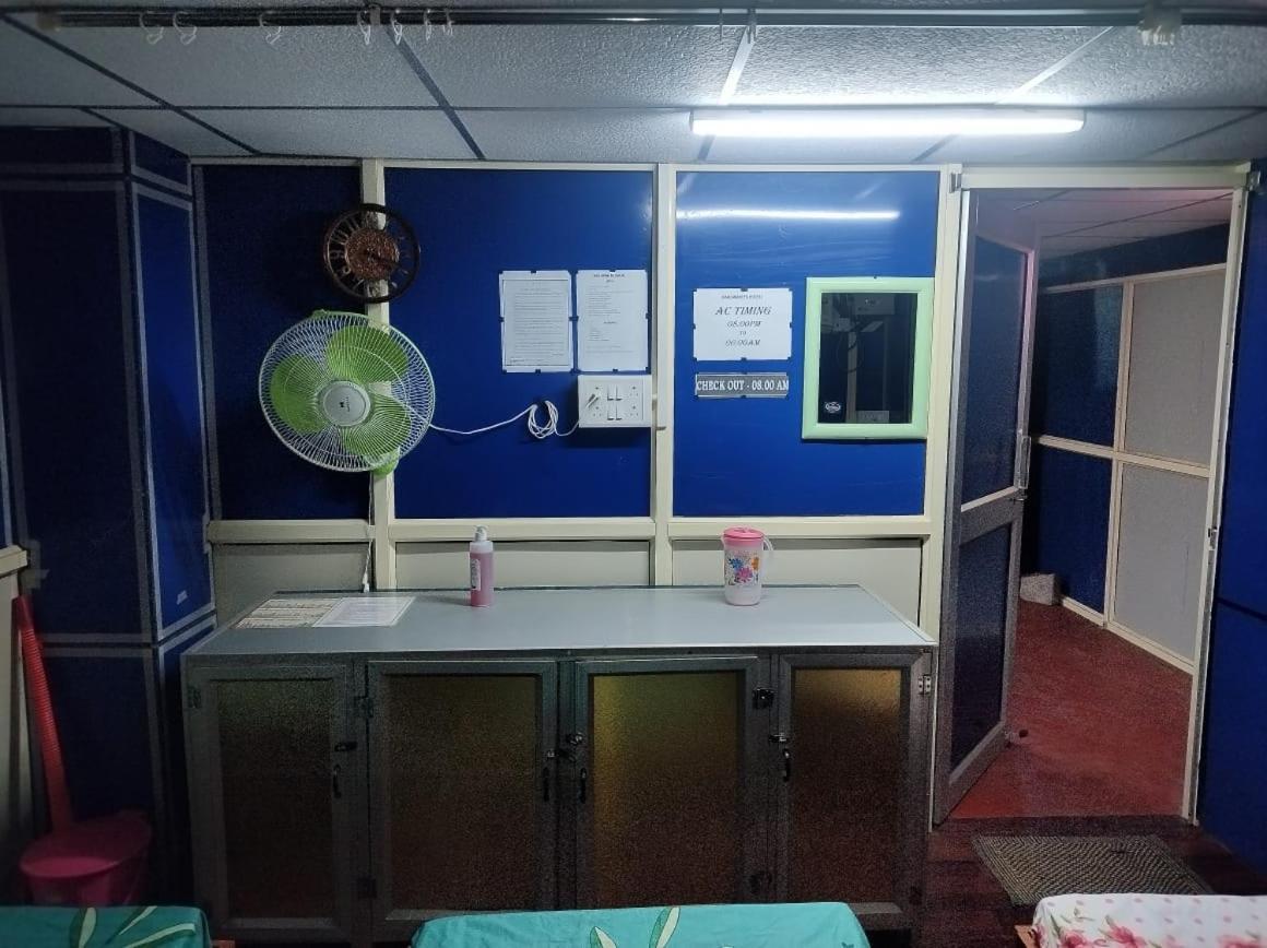 Rajeswari Ac Dormitory For Indian Males Only Port Blair Eksteriør billede