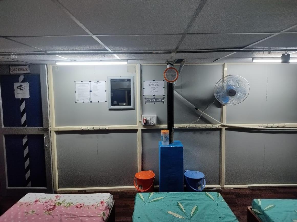 Rajeswari Ac Dormitory For Indian Males Only Port Blair Eksteriør billede