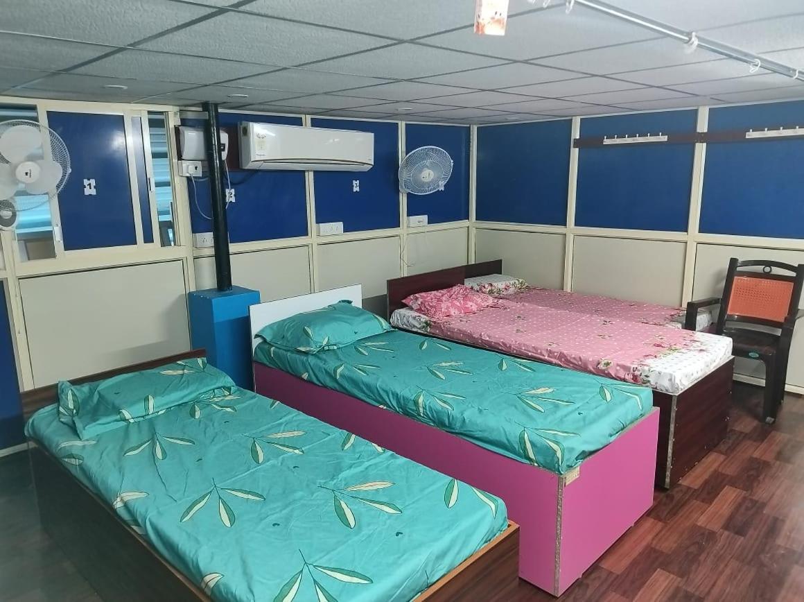 Rajeswari Ac Dormitory For Indian Males Only Port Blair Eksteriør billede